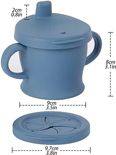 gobelet silicone sip and snack bleu haakaa bhk125 2 <ol><li><p><strong>Polyvalence Ingénieuse :</strong> Le gobelet en silicone Sip-N-Snack de Haakaa offre une expérience pratique pour boire et manger en déplacement, avec deux couvercles interchangeables transformant le gobelet en un bec pratique ou un récipient à goûter.</p></li><li><p><strong>Conception Adaptée aux Enfants :</strong> Le bec du couvercle du gobelet est spécialement conçu pour les petites bouches, avec une valve assurant un écoulement régulier de l'eau, rendant la boisson dans cette tasse extrêmement facile pour les enfants.</p></li><li><p><strong>Anti-Éclaboussures et Facile à Emporter :</strong> Le couvercle anti-éclaboussures du snack présente un design en forme de pétale avec des rabats en silicone souple pour une saisie facile des aliments par les petites mains, éliminant les tracas des récipients difficiles à ouvrir. De plus, avec la sécurité anti-renversement, ce gobelet est idéal pour être emporté partout sans crainte de dégâts.</p></li></ol>