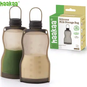 2 Sachets Conservation Silicone Reutilisable Haakaa 260ml 3 <ul><li><p><strong>Écologie sans Compromis :</strong> Les Sachets de Conservation en Silicone Haakaa offrent une solution respectueuse de l'environnement sans sacrifier la praticité, une alternative fantastique aux sachets jetables en plastique.</p></li><li><p><strong>Caractéristiques Écologiques Évidentes :</strong> Fabriqués en silicone de qualité alimentaire, ces sachets sont durables et réutilisables à l'infini, permettant une approche zéro déchet tout en préservant la qualité et la sécurité du lait maternel.</p></li><li><p><strong>Polyvalence et Facilité d'Utilisation :</strong> Adaptés au réfrigérateur et au congélateur, les sachets s'ajustent à vos besoins de stockage, offrant une flexibilité optimale. Leur conception simple permet un versement facile tout en garantissant la préservation de la fraîcheur et de la qualité nutritionnelle du lait.</p></li></ul> 2 sachets <ul><li><p><strong>Écologie sans Compromis :</strong> Les Sachets de Conservation en Silicone Haakaa offrent une solution respectueuse de l'environnement sans sacrifier la praticité, une alternative fantastique aux sachets jetables en plastique.</p></li><li><p><strong>Caractéristiques Écologiques Évidentes :</strong> Fabriqués en silicone de qualité alimentaire, ces sachets sont durables et réutilisables à l'infini, permettant une approche zéro déchet tout en préservant la qualité et la sécurité du lait maternel.</p></li><li><p><strong>Polyvalence et Facilité d'Utilisation :</strong> Adaptés au réfrigérateur et au congélateur, les sachets s'ajustent à vos besoins de stockage, offrant une flexibilité optimale. Leur conception simple permet un versement facile tout en garantissant la préservation de la fraîcheur et de la qualité nutritionnelle du lait.</p></li></ul>