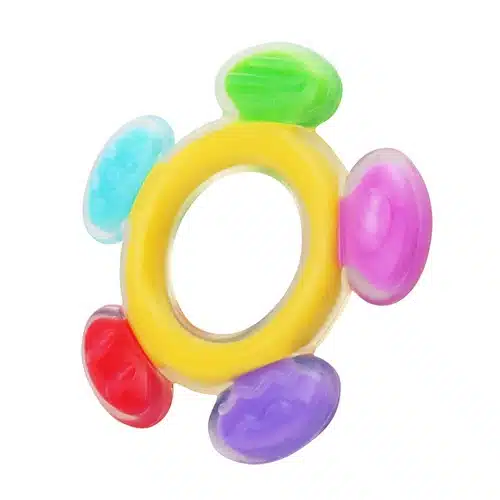 anneau de dentition grande roue silicone 4 La conception rugueuse de l'Anneau de Dentition Haakaa aide à développer les capacités motrices et de jeu de votre bébé. En même temps, il soulage les gencives douloureuses et les nouvelles dents. Jetez l'anneau au congélateur pour un appaisement supplémentaire ! Offrez à votre bébé un jouet sûr et apaisant pour accompagner ces moments de croissance. Commandez maintenant pour une solution de dentition pratique et confortable. &nbsp;