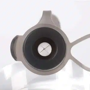 Embout Verseur + paille pour sachets Haakaa 4 Vous voulez transformer votre sachet en sachet où les enfants pourront boire directement leur compote? Avec l'embout verseur, cela est désormais possible. bec verseur sachet 2