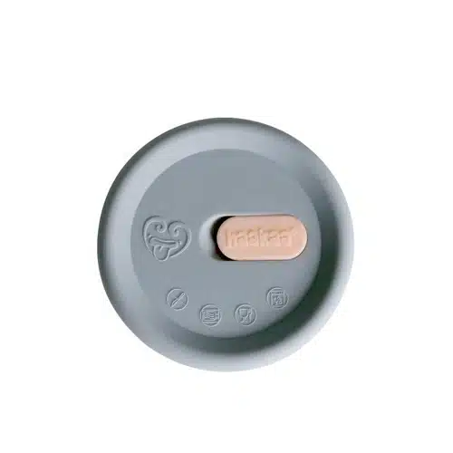 couvercle silicone 1 <img class="emoji" src="https://s.w.org/images/core/emoji/11/svg/2705.svg" alt="✅" /> Met en <strong>SÉCURITÉ</strong> le contenu de votre recueil-lait, même contre les chûtes!<strong> </strong> <img class="emoji" src="https://s.w.org/images/core/emoji/11/svg/2705.svg" alt="✅" /> Ferme <strong>HERMÉTIQUEMENT</strong> le contenu pour évité toute contamination <img class="emoji" src="https://s.w.org/images/core/emoji/11/svg/2705.svg" alt="✅" /> Se nettoie <strong>sans effort</strong>: faites le bouillir ou mettez le dans un stérilisateur