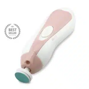 Kit de Soins Ongles Bébé Haakaa 3 Le kit de soin des ongles Haakaa Bébé vous permet de limer les ongles de votre bébé en toute sécurité, sans avoir besoin de ciseaux ou de coupe-ongles pointus ! Notre petit gadget élimine le risque d'entailler la peau de votre enfant pour transformer ces séances de coupe d'ongles effrayantes en moments de complicité de qualité. Offrez à votre bébé des ongles soignés en toute facilité. Commandez maintenant pour une solution sûre et sans stress pour le soin des ongles de votre petit. kit de soin ongles bebe haakaa 5
