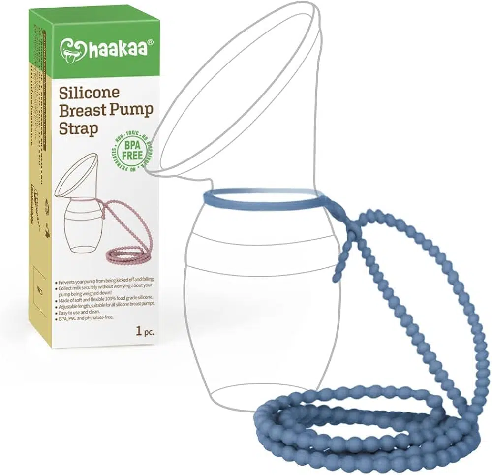 sangle haakaa sur gen1 sangle haakaa sur gen1 Protégez votre recueil-lait des chutes accidentelles avec la Sangle pour Recueil-Lait en Silicone Haakaa ! Notre sangle ajustable est fabriquée en silicone alimentaire durable à 100% et se porte autour de votre cou pendant que vous recueillez votre lait, assurant ainsi la sécurité de ce précieux liquide doré. Ne vous inquiétez plus des bébés remuants ou du risque de chute de votre recueil-lait ! Simplifiez votre expérience de recueil en toute tranquillité. Commandez maintenant pour une protection optimale de votre recueil-lait.