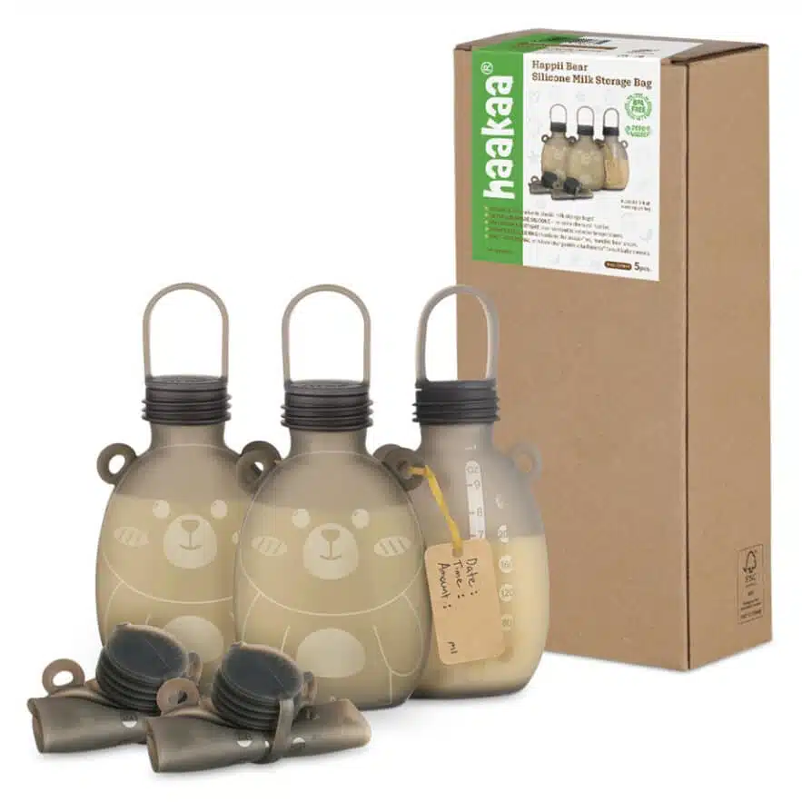 MHK167 Sachets Stockage Lait Maternel Happii Bear 5 sachets 260ml packaging <p data-sourcepos="3:1-3:372">Sachets en silicone Happii Bear de 260ml de Haakaa pour stocker en toute sécurité votre lait maternel ou tout autre produit fait maison comme les soupes, smoothies ou yahourt.</p>