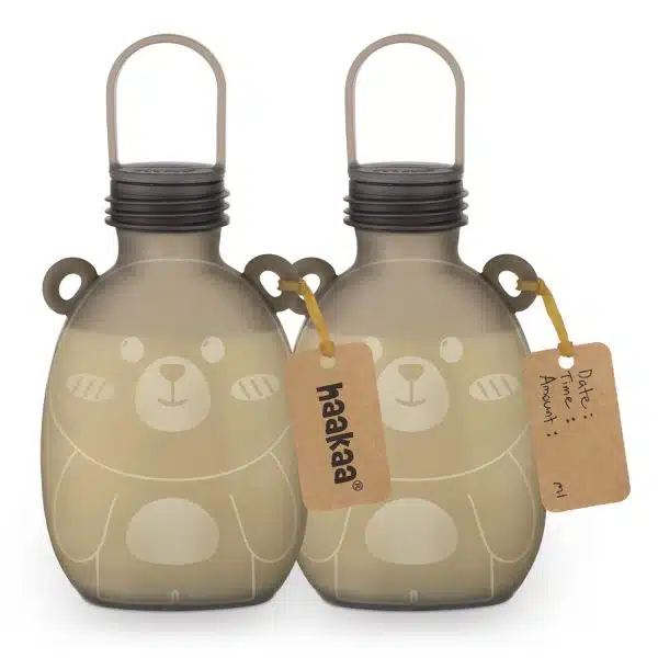 Sachet Happii Bear 260ml 2 sachets mhk166 1 <p data-sourcepos="3:1-3:372">Sachets en silicone Happii Bear de 260ml de Haakaa pour stocker en toute sécurité votre lait maternel ou tout autre produit fait maison comme les soupes, smoothies ou yahourt.</p>